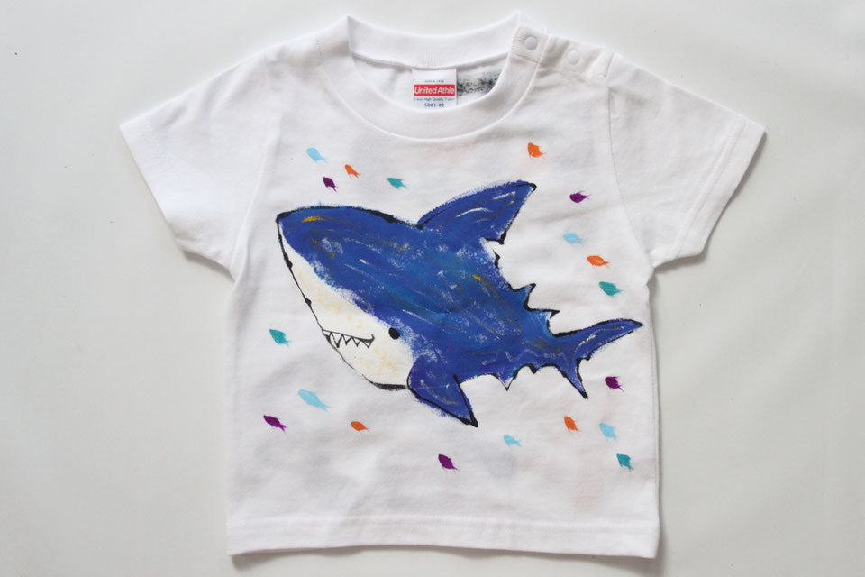 サメTシャツ