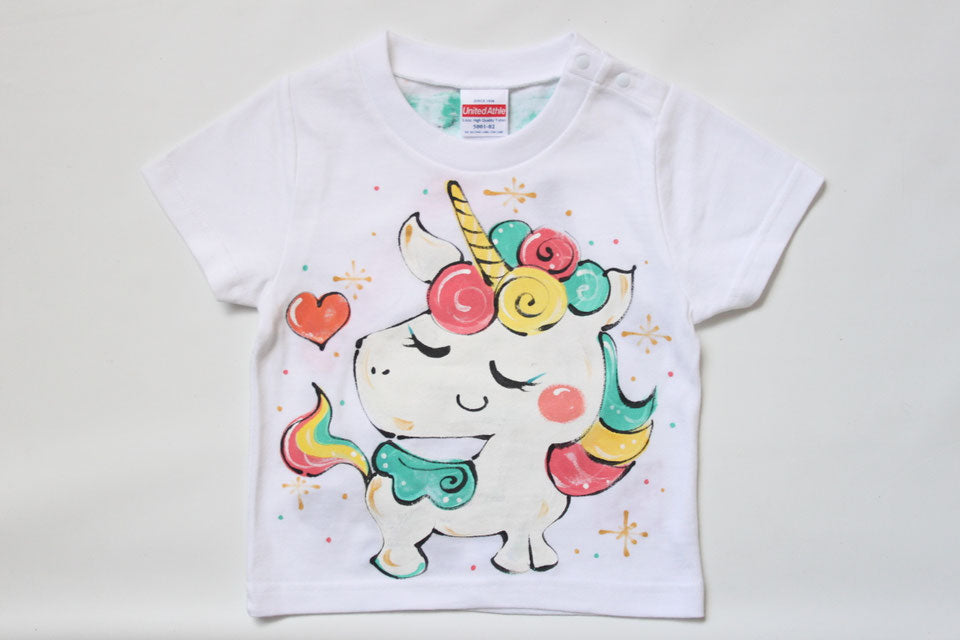 カラフルユニコーンTシャツ