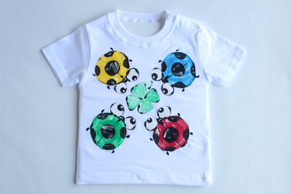 集まれテントウ虫Tシャツ